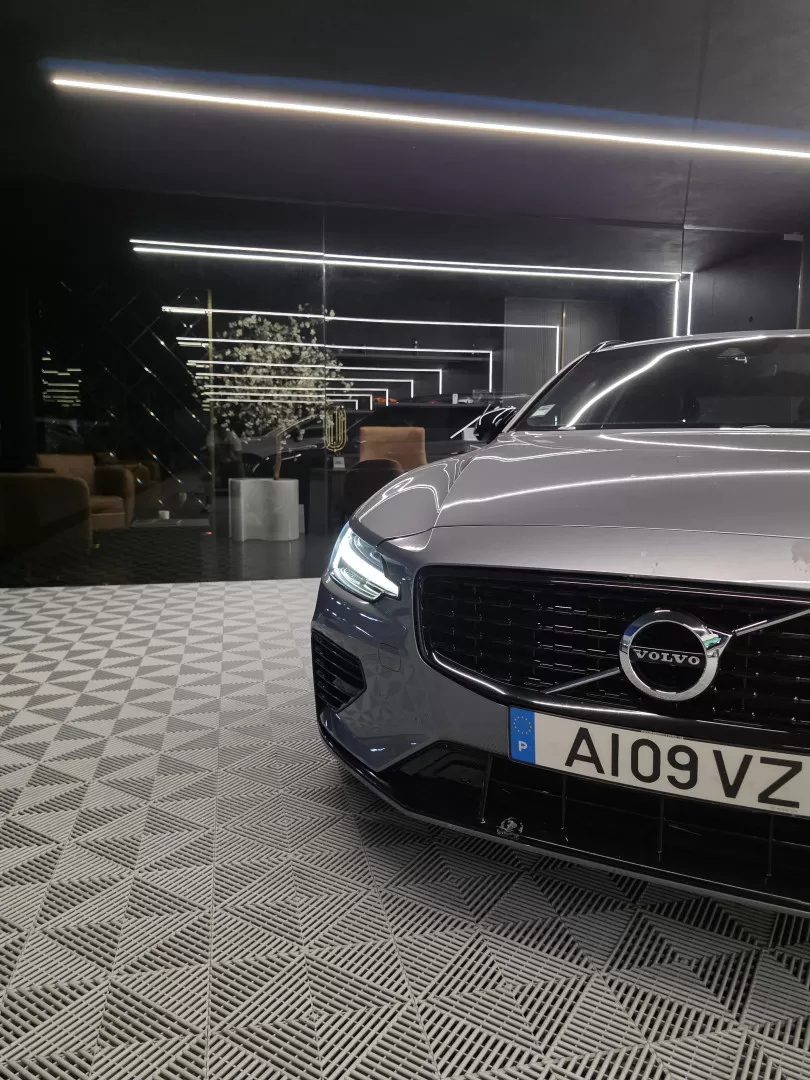 Volvo V60 2.0 T6 AWD TE R-Design - foto 5