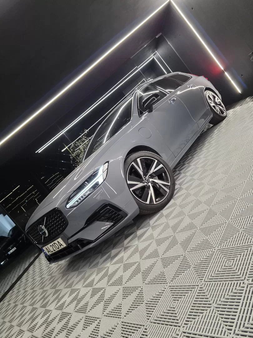 Volvo V90 2.0 T6 PHEV R-Design AWD - foto 3