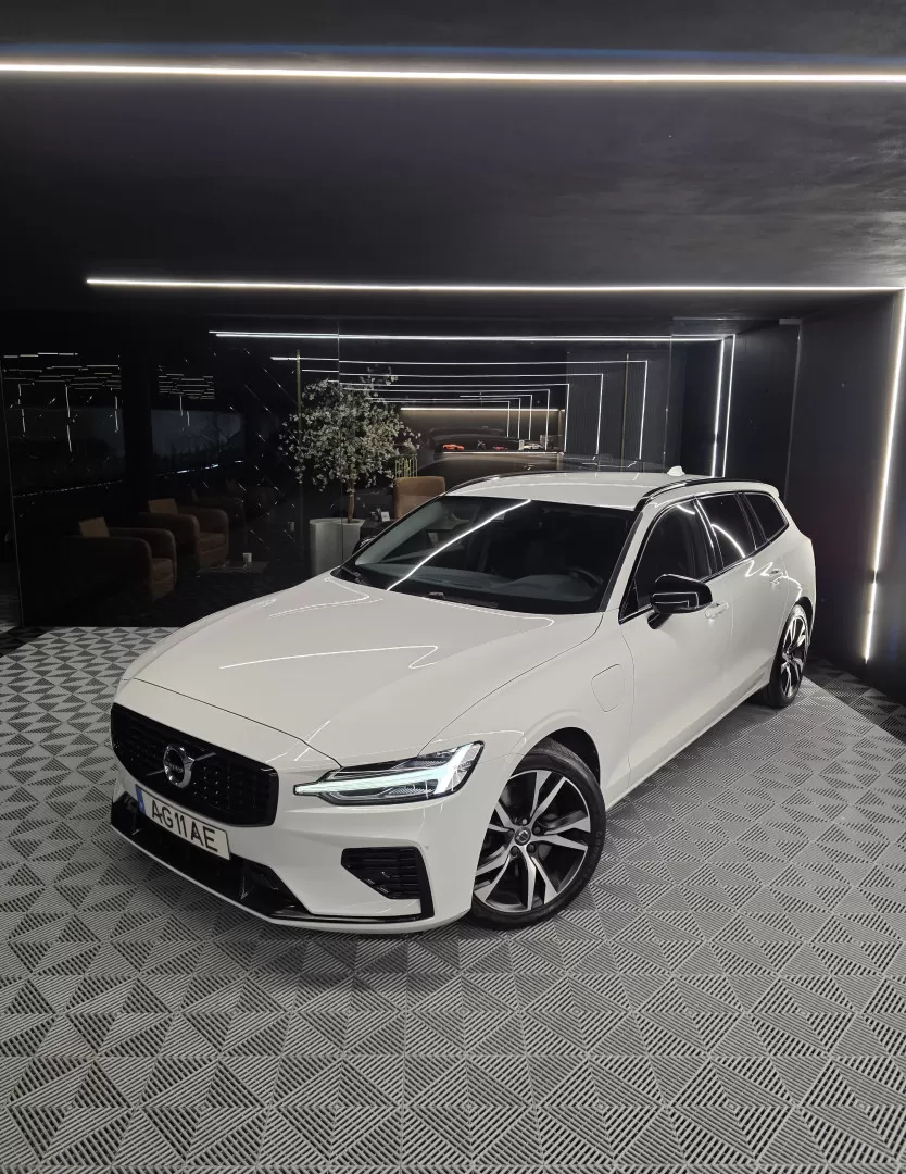 Volvo V60 2.0 T6 AWD TE R-Design Expression - foto 2