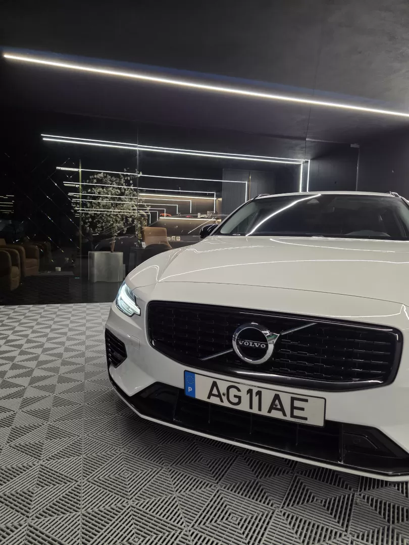 Volvo V60 2.0 T6 AWD TE R-Design Expression - foto 4