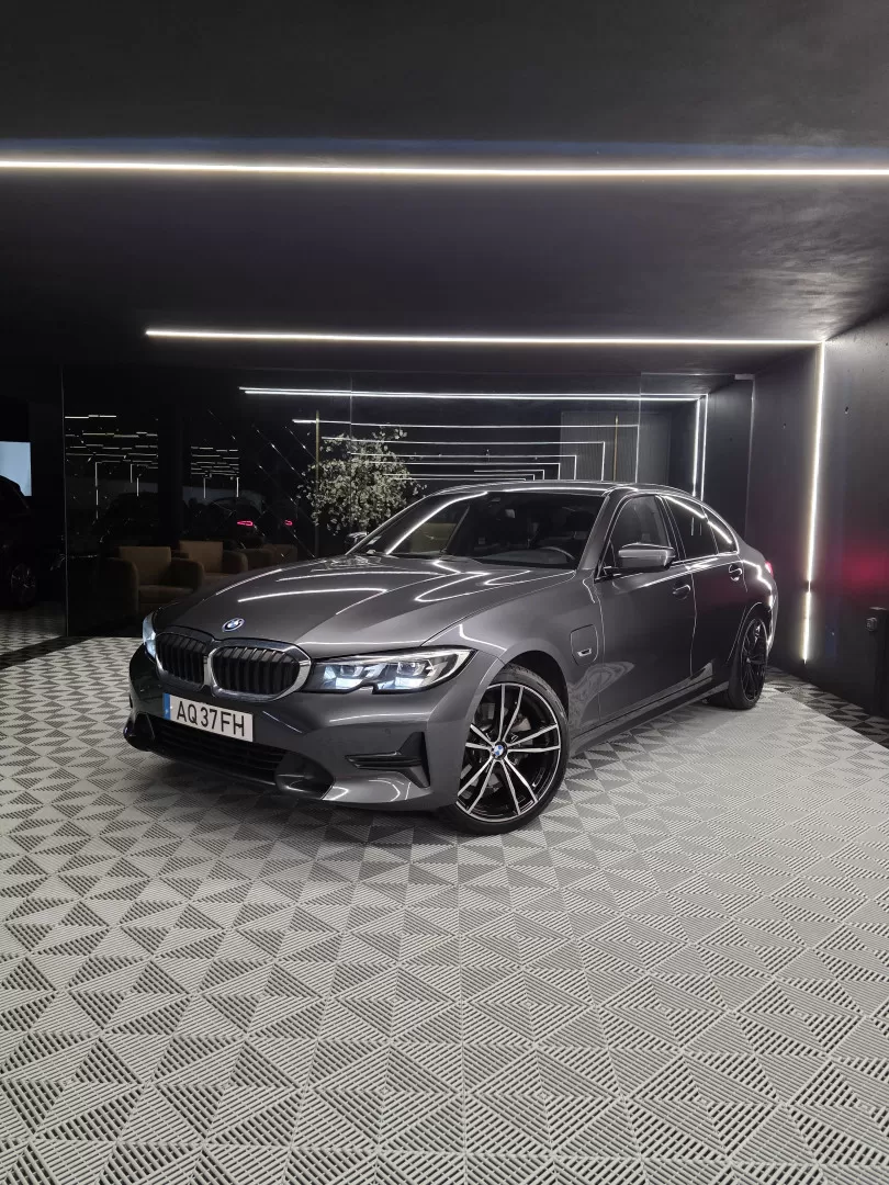 BMW 320 e Line Sport Auto
