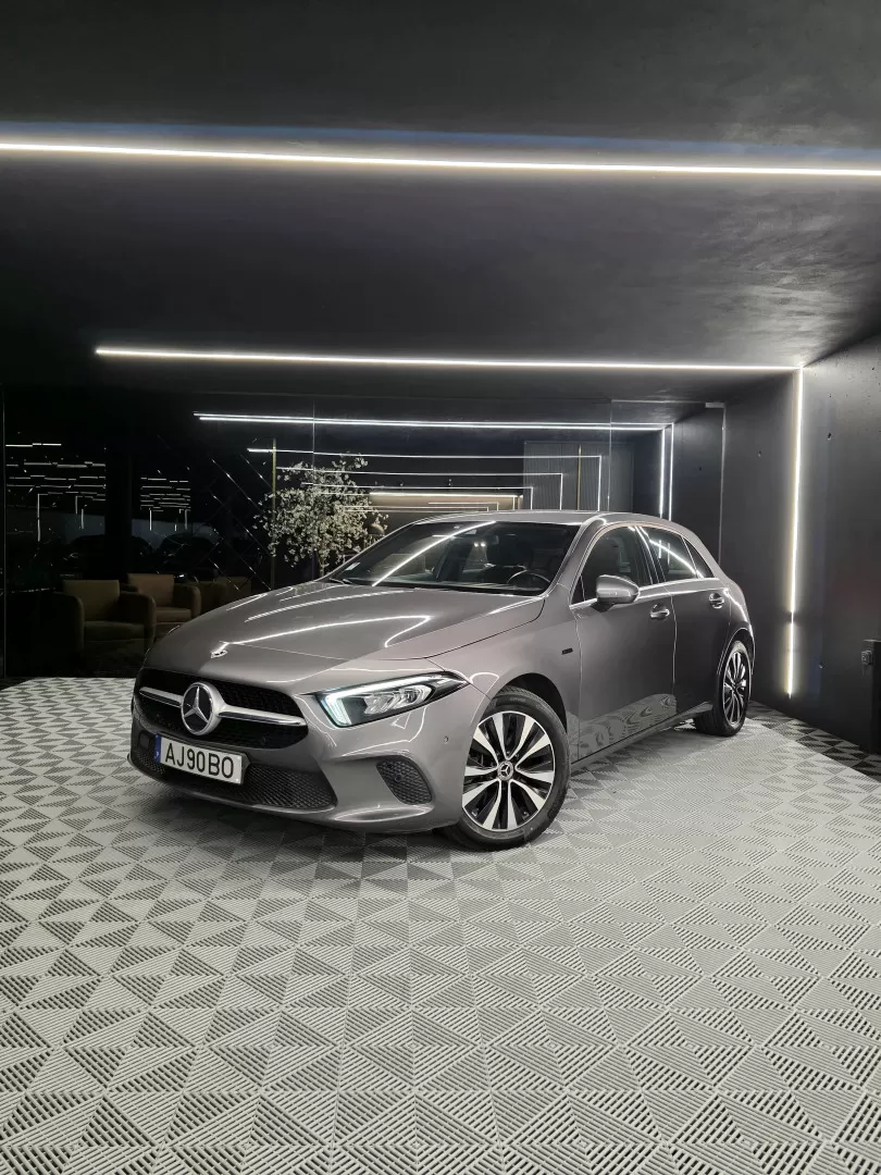 Mercedes-Benz A 250e Progressive