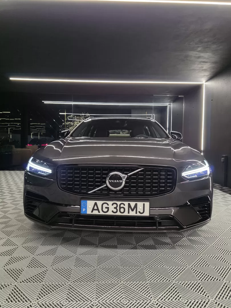 Volvo V90 2.0 T6 PHEV R-Design AWD - foto 6