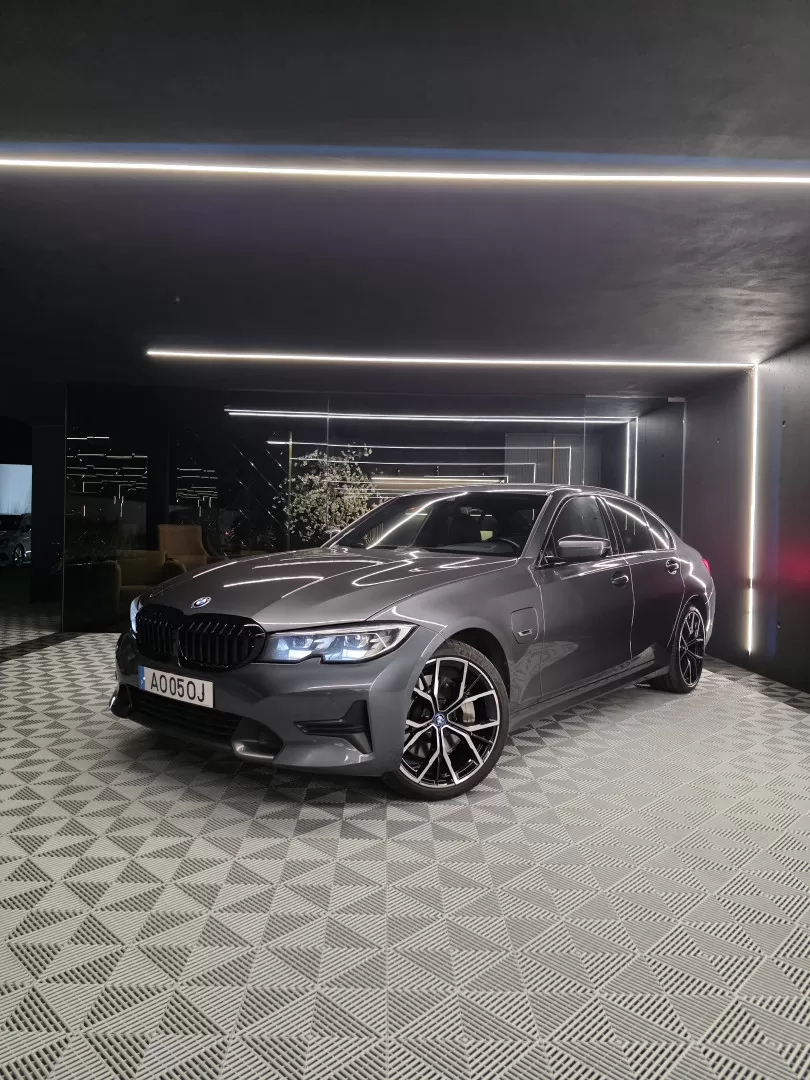 BMW 330 e Line Sport Auto - foto 2