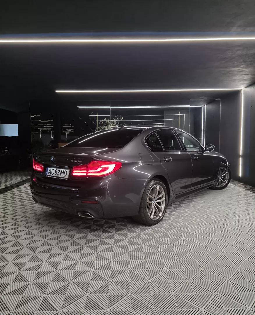 BMW 530 e Pack Desportivo M - foto 5