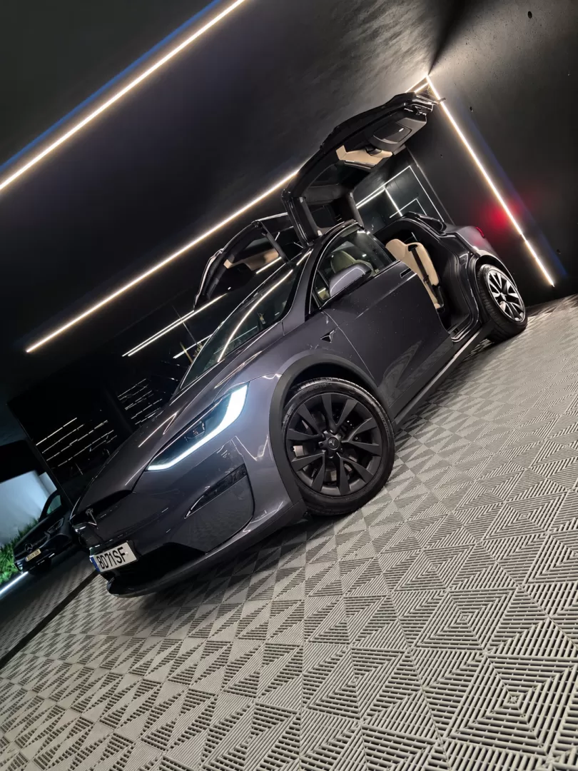 Tesla Model X LONG RANGE AWD - foto 5