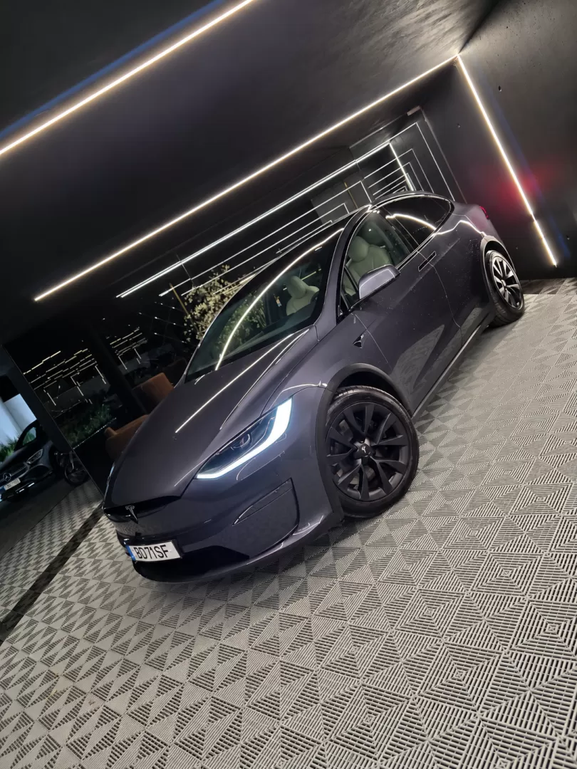 Tesla Model X LONG RANGE AWD - foto 7