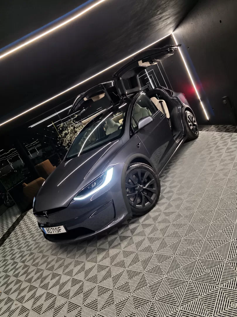 Tesla Model X LONG RANGE AWD - foto 4