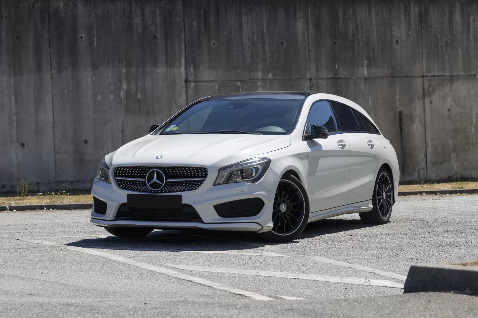 Mercedes-Benz CLA 220 D SHOOTING BRAKE ORANGE - AMG LINE - foto 4