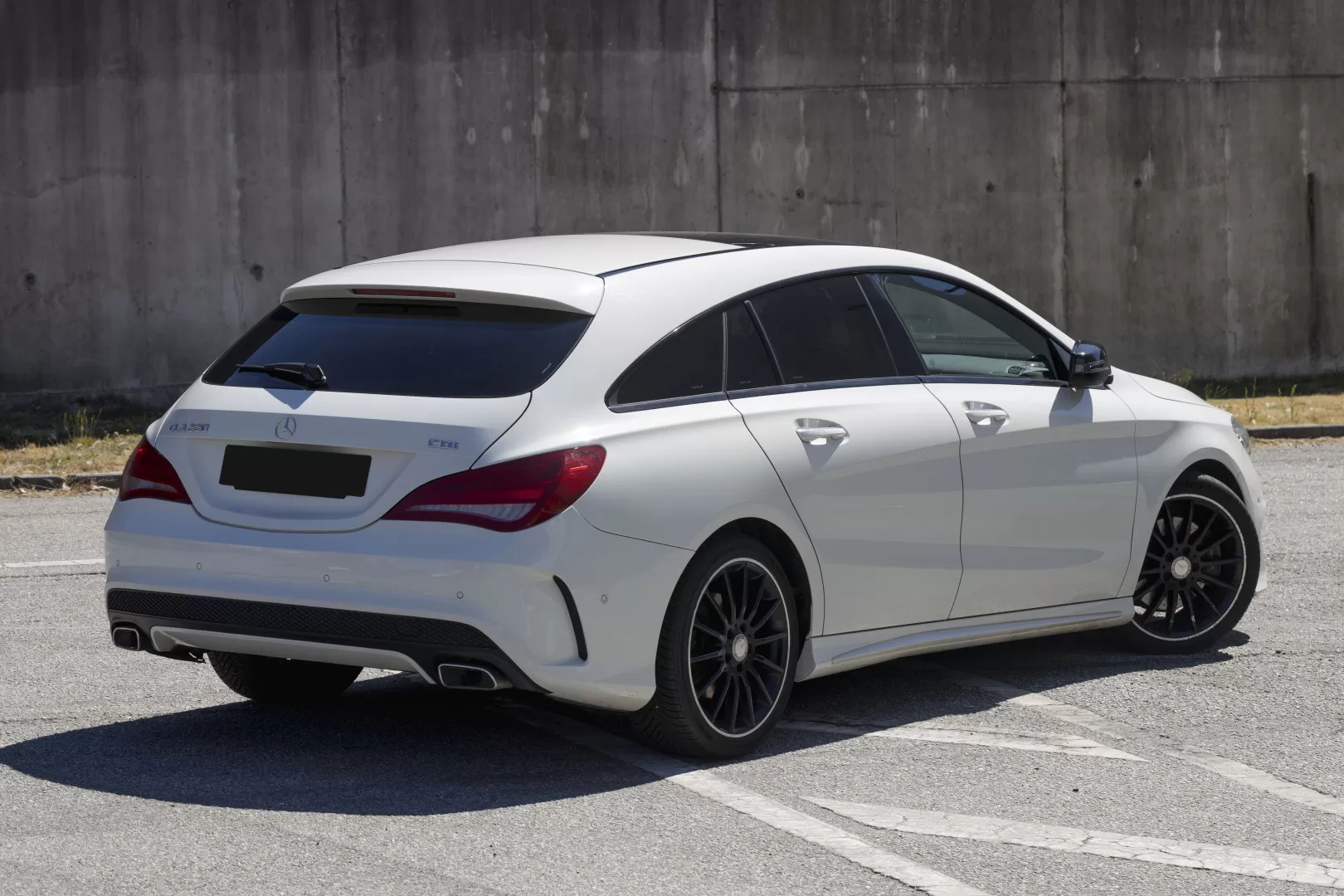 Mercedes-Benz CLA 220 D SHOOTING BRAKE ORANGE - AMG LINE - foto 3