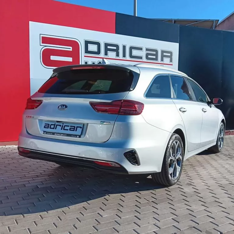 Kia Ceed SW 1.6 CRDi MHEV Drive - foto 6