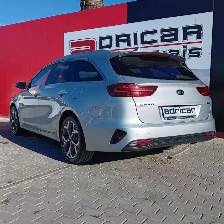 Kia Ceed SW 1.6 CRDi MHEV Drive - foto 8