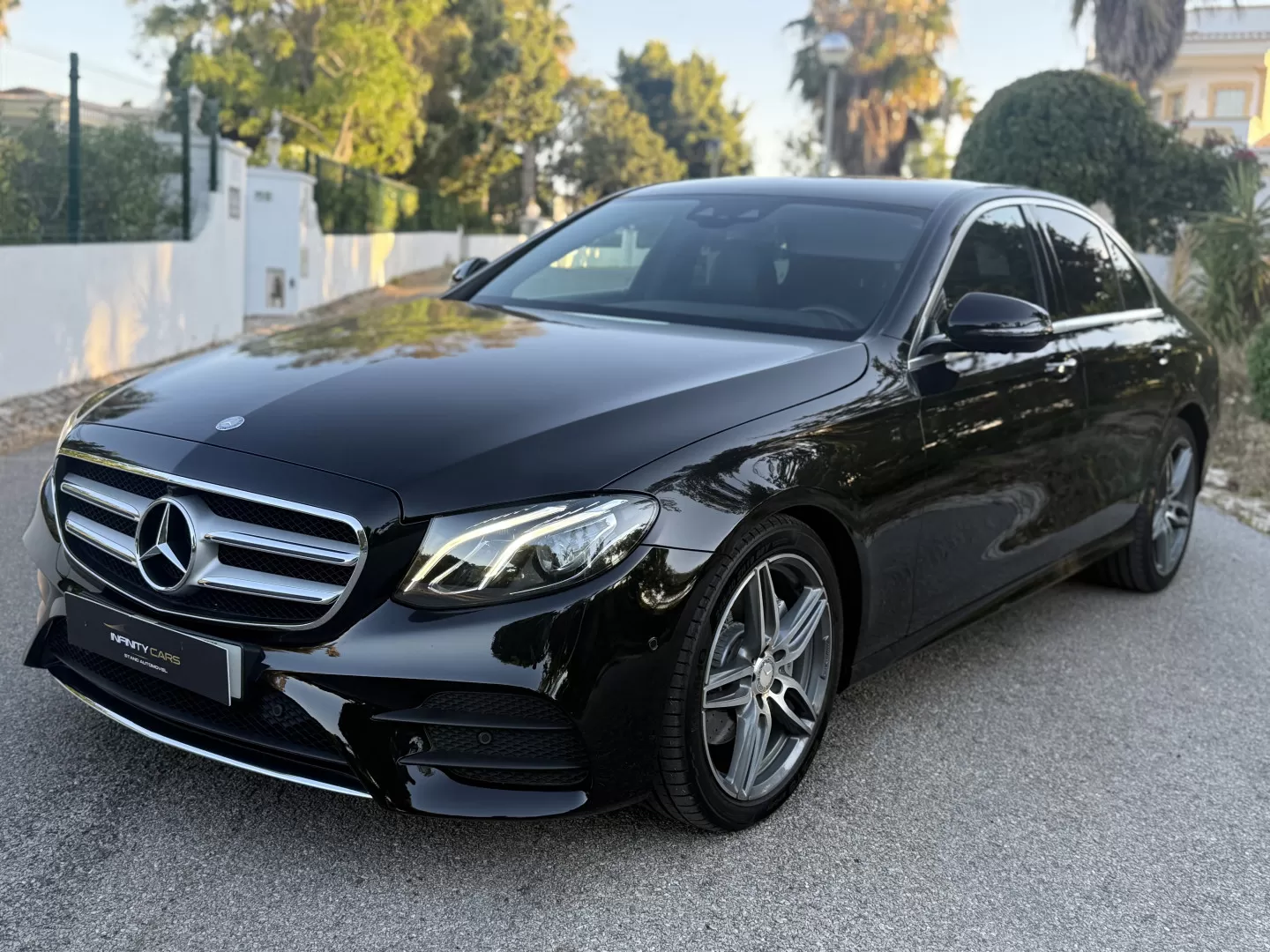Mercedes-Benz E 220 d 9G-TRONIC AMG Line