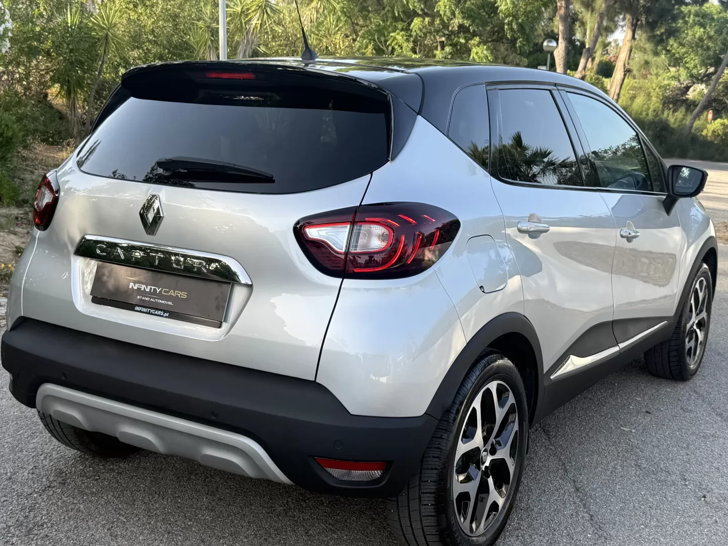 Renault Captur 1.0 TCe Exclusive - foto 7