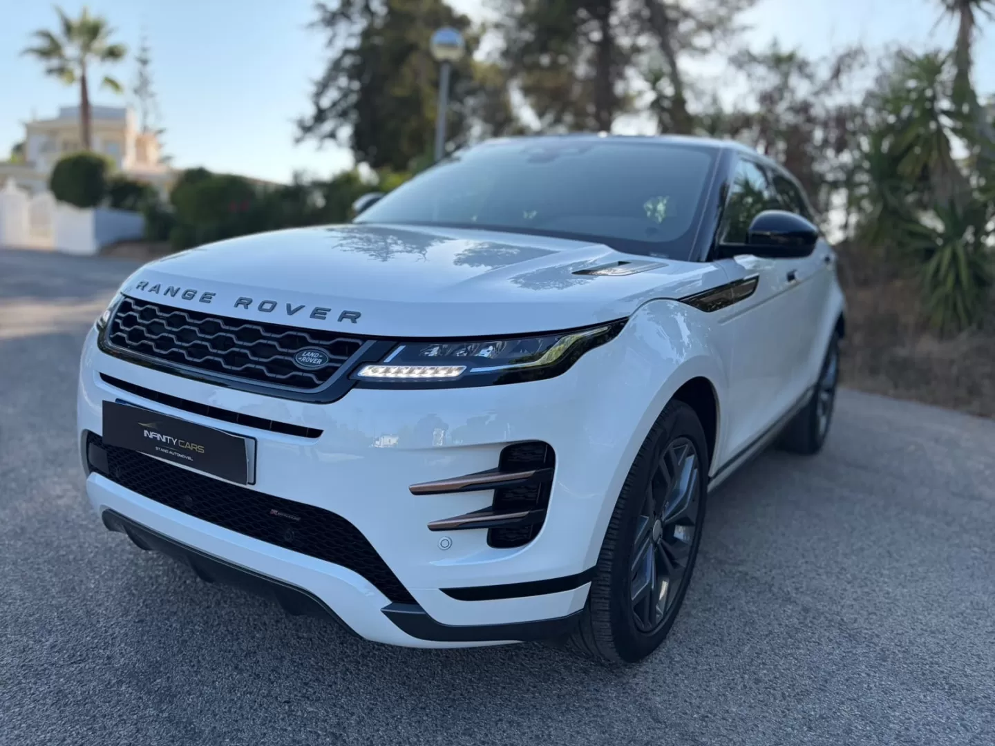 Land Rover Evoque 1.5 P160 R-Dynamic Auto