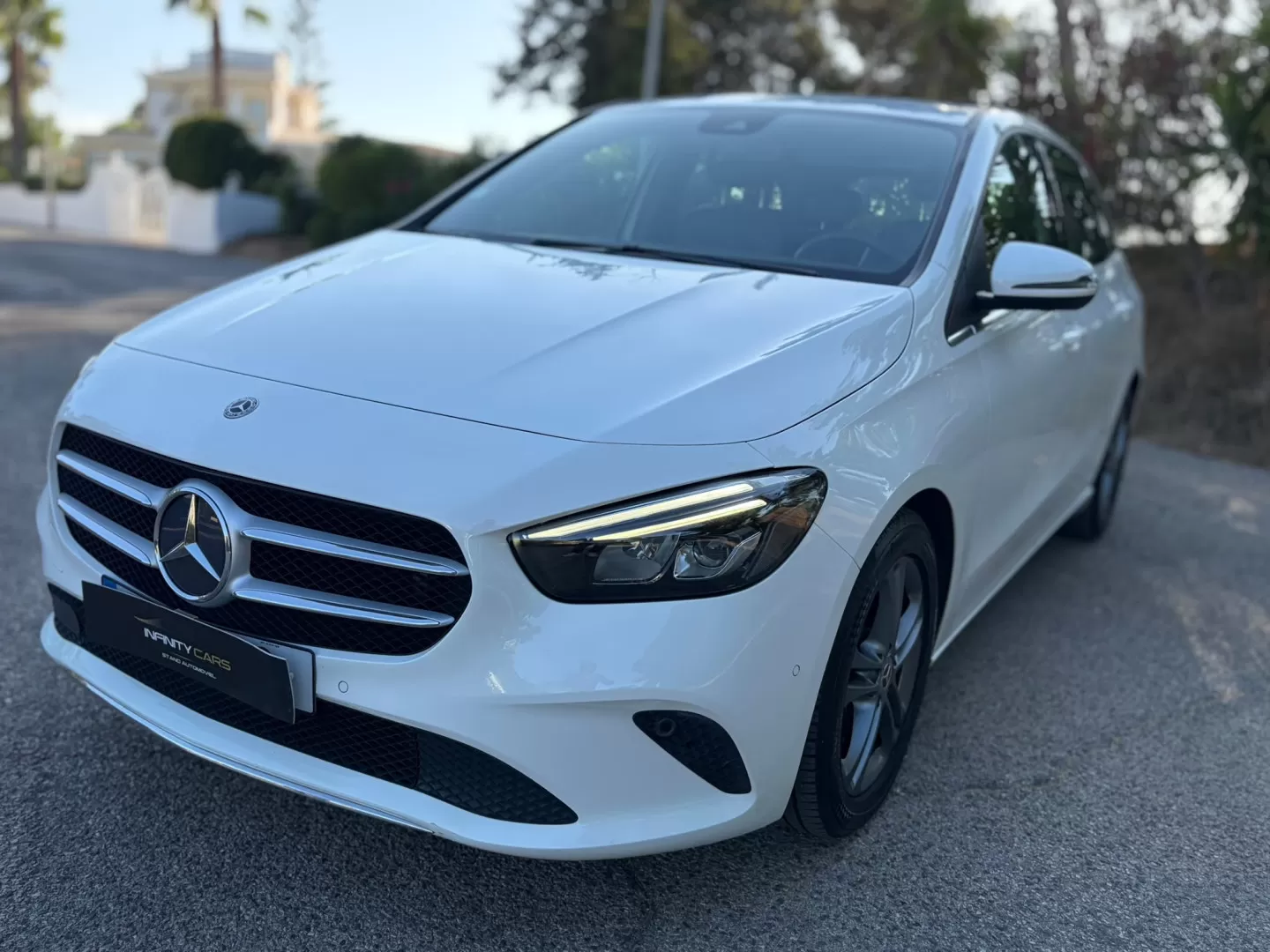 Mercedes-Benz B 180 d Style Plus