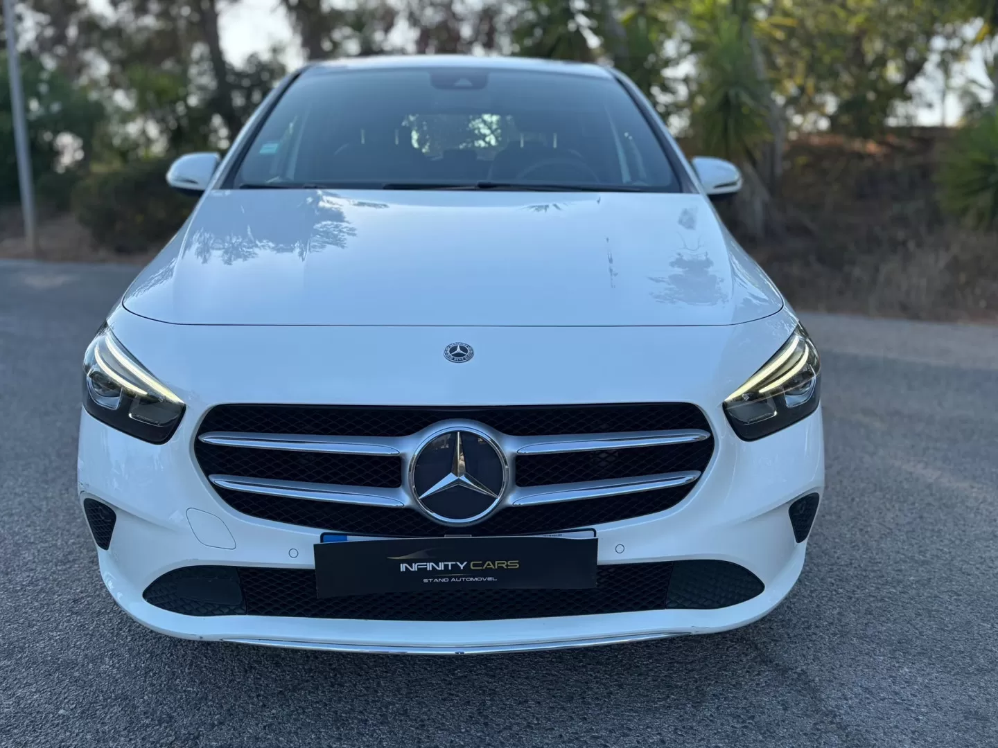Mercedes-Benz B 180 d Style Plus - foto 2