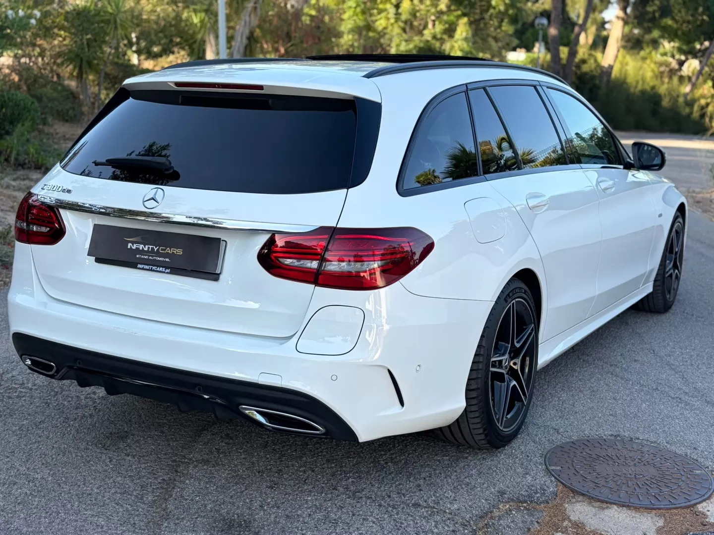 Mercedes-Benz C 300 de AMG Line - foto 4