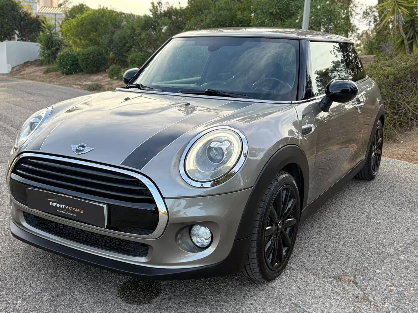MINI 3 Portas One