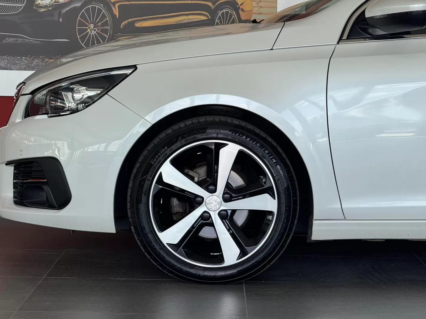 Peugeot 308 BlueHDi Allure Pack - foto 6