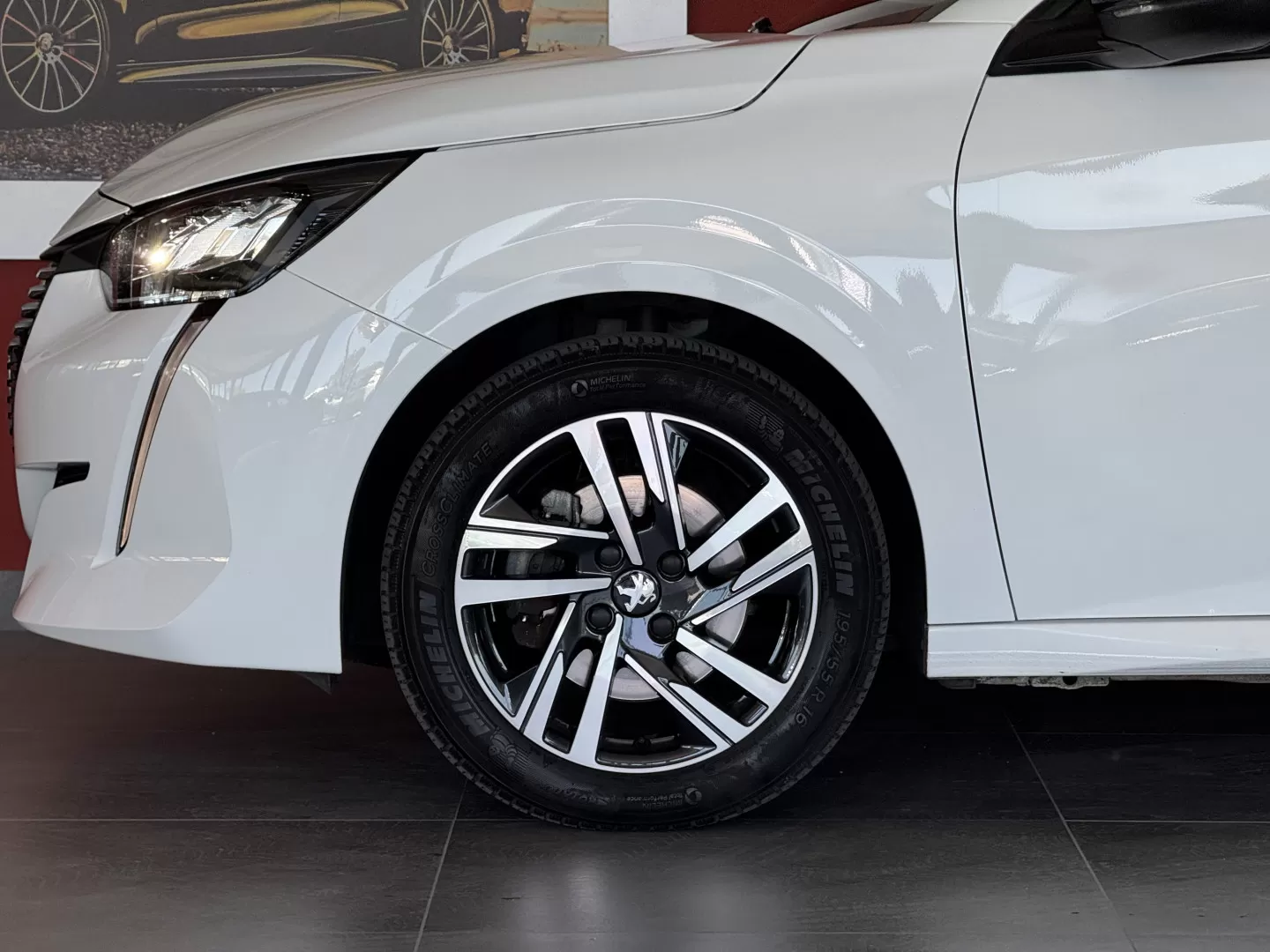 Peugeot 208 1.2 PureTech Style - foto 7