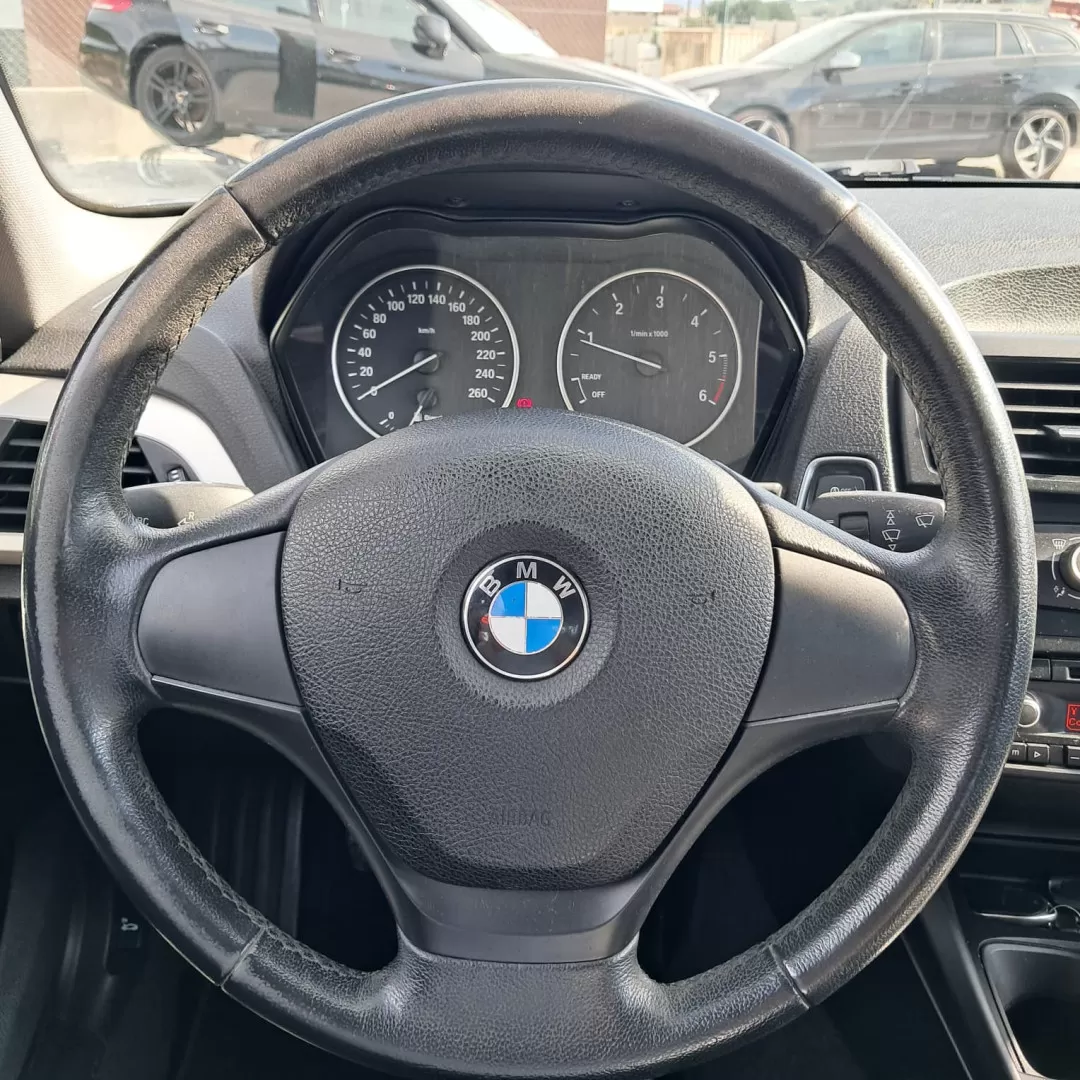BMW 116 d EfficientDynamics - foto 8