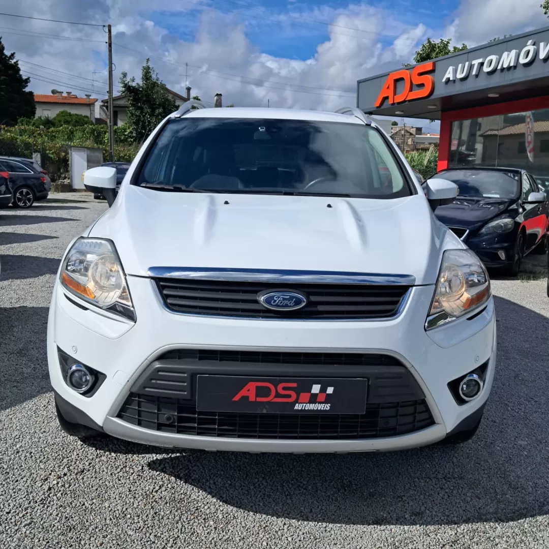 Ford Kuga 2.0 TDCi Titanium - foto 2