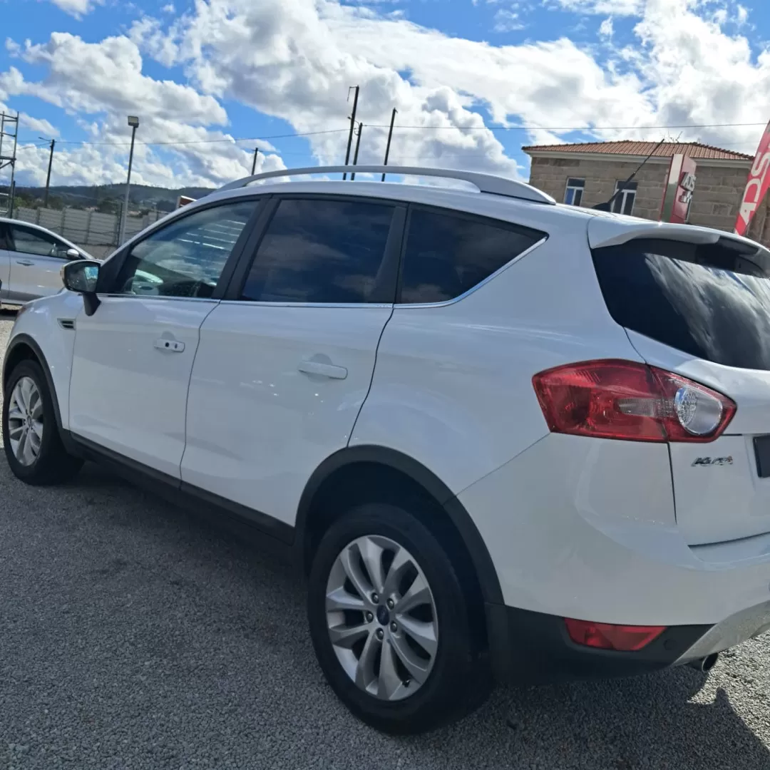 Ford Kuga 2.0 TDCi Titanium - foto 4