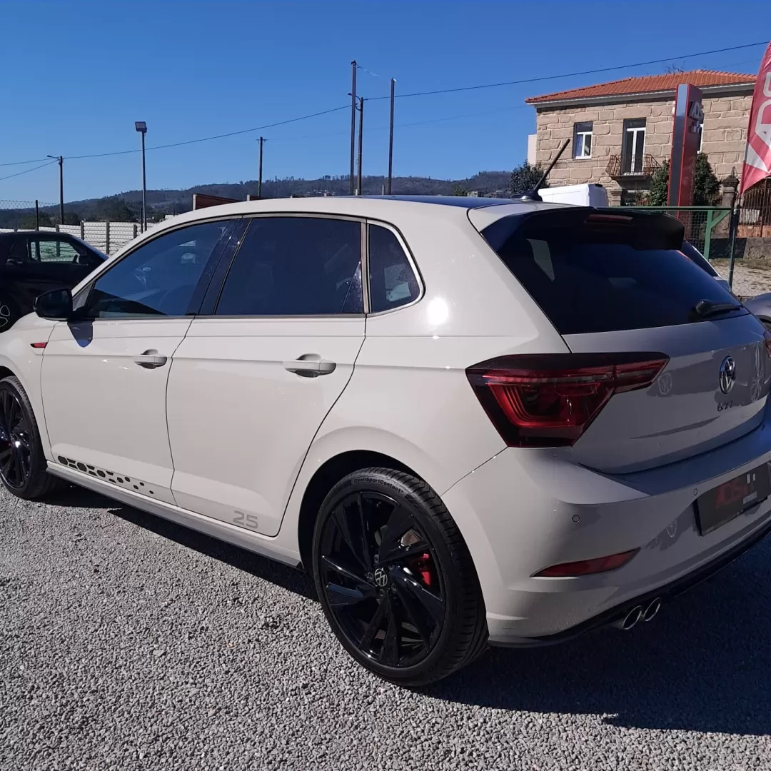 VW Polo 2.0 TSI GTI Edition 25 DSG - foto 4