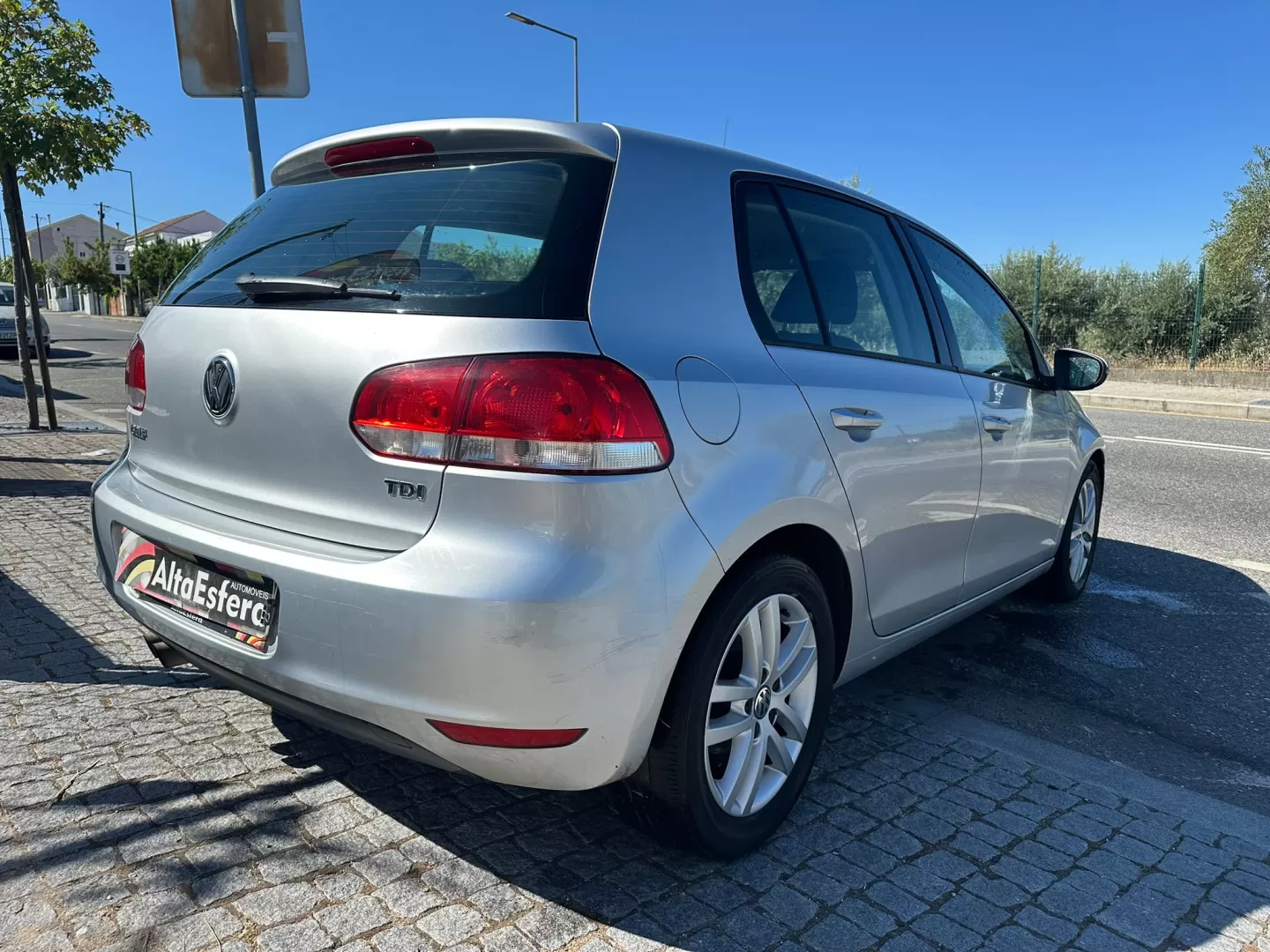VW Golf 2.0 TDI - foto 5