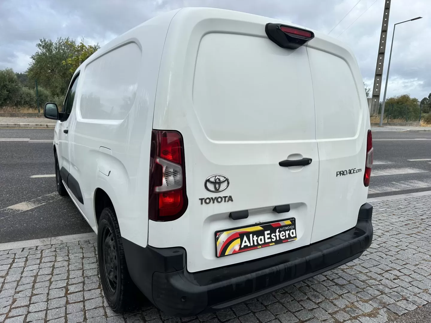 Toyota Proace City Verso 1.5 D-4D L2 Comfort - foto 4