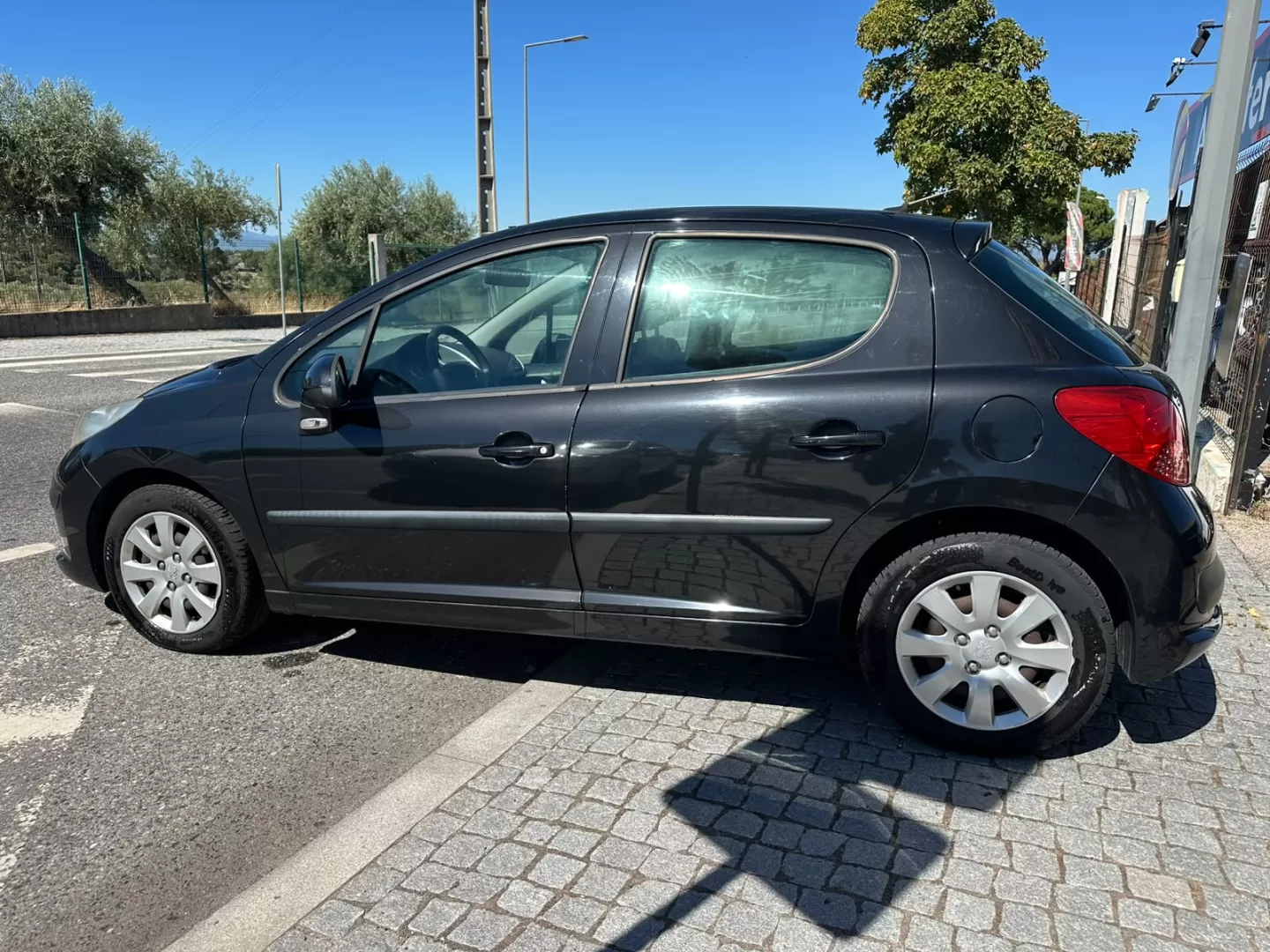 Peugeot 207 1.4 HDi Trendy - foto 3