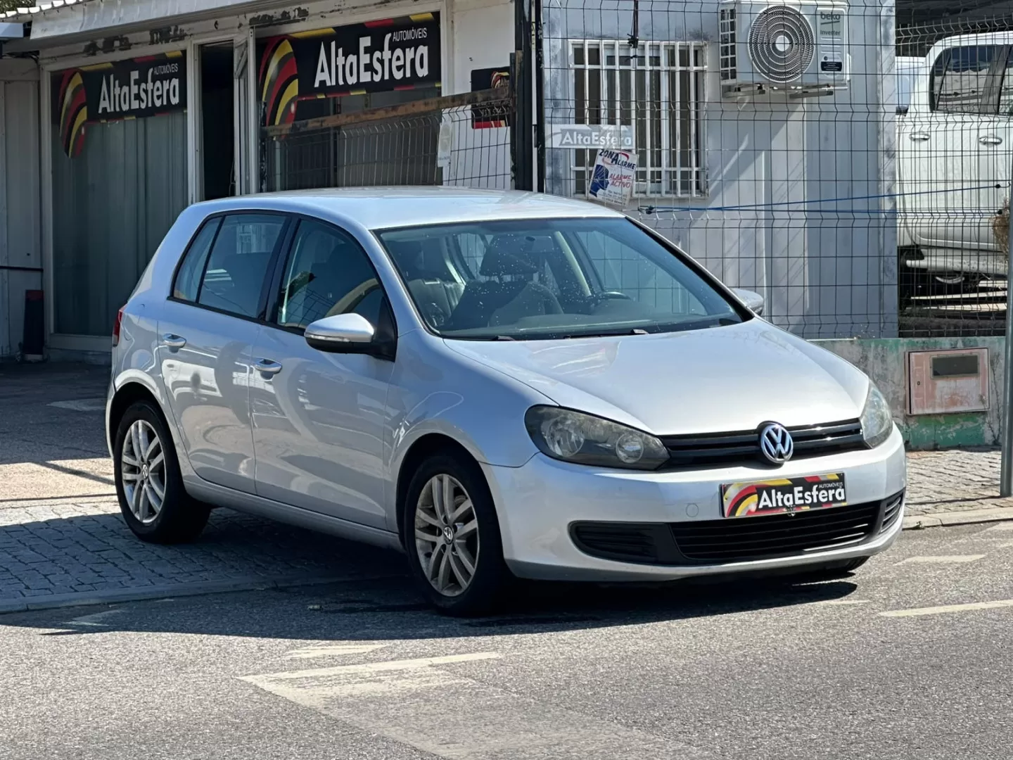 VW Golf - foto 8