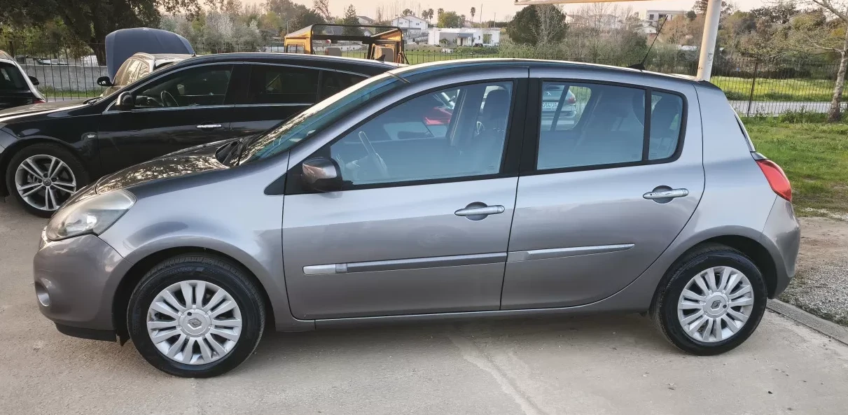 Renault Clio 1.5 dCi Dynamique - foto 3