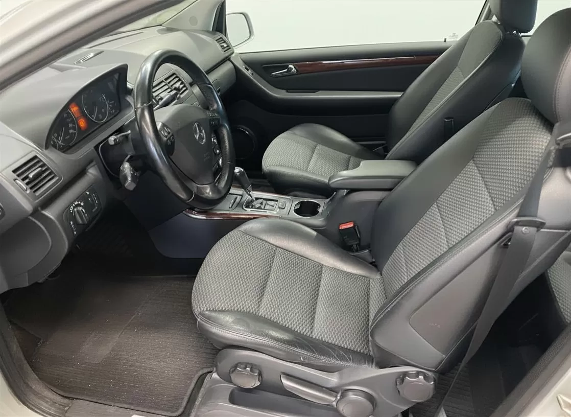Mercedes-Benz A 180 CDi Elegance Auto. - foto 3