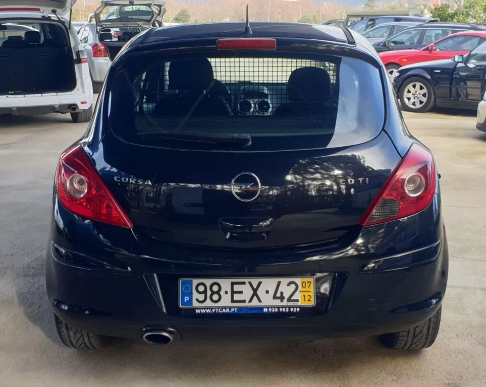 Opel  1.3 CDTI COSMO M6 - foto 6