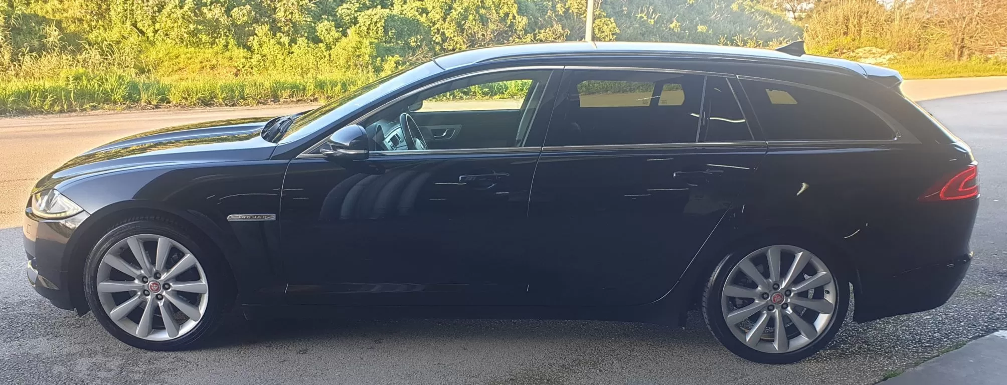 Jaguar XF Sportbrake 2.2 D Premium Luxury - foto 8