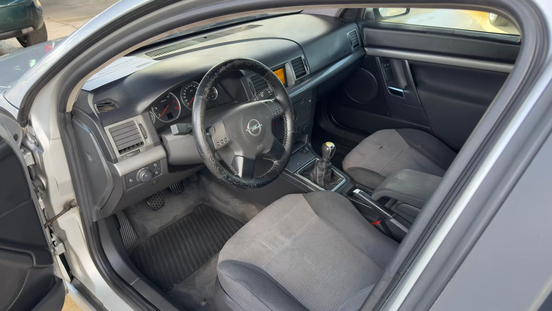 Opel Vectra Caravan 1.9 CDTi Executive - foto 4