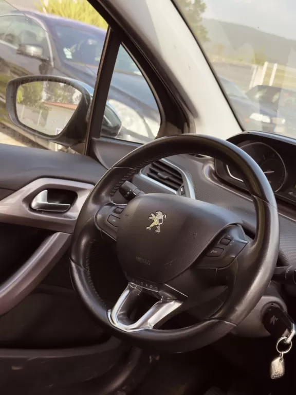 Peugeot 2008 1.2 PureTech Style - foto 3