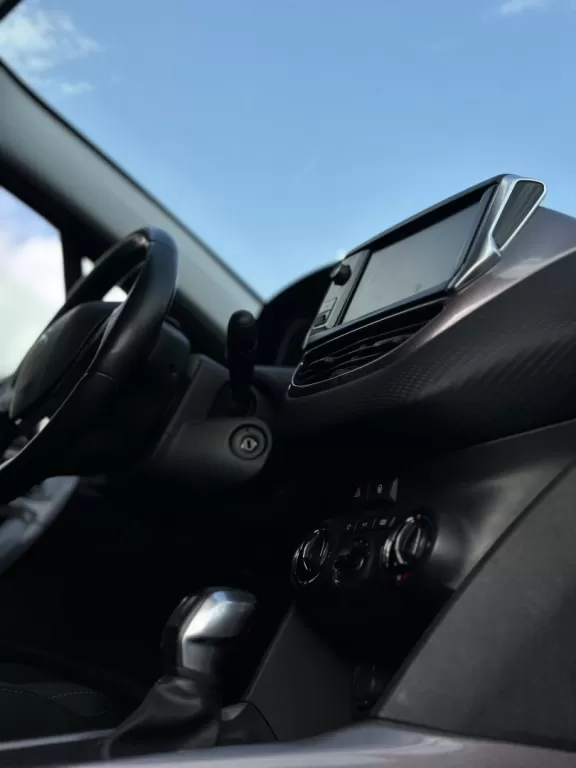 Peugeot 2008 1.2 PureTech Style - foto 4
