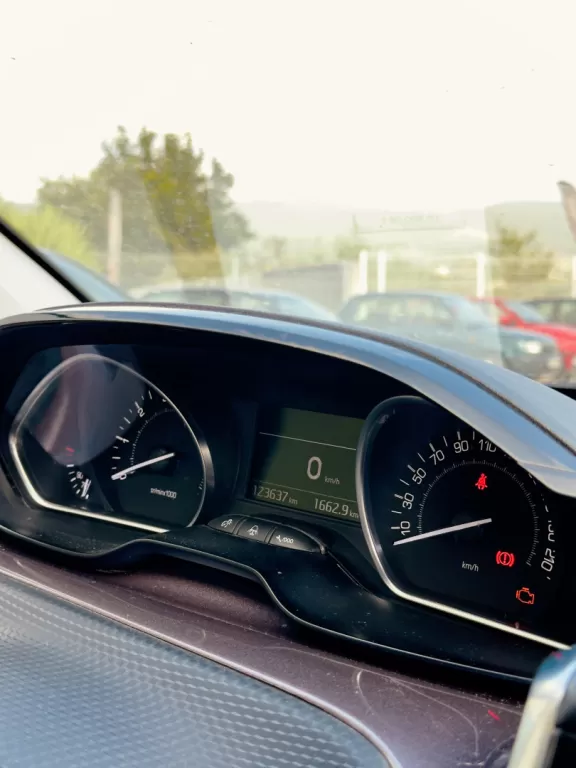 Peugeot 2008 1.2 PureTech Style - foto 6