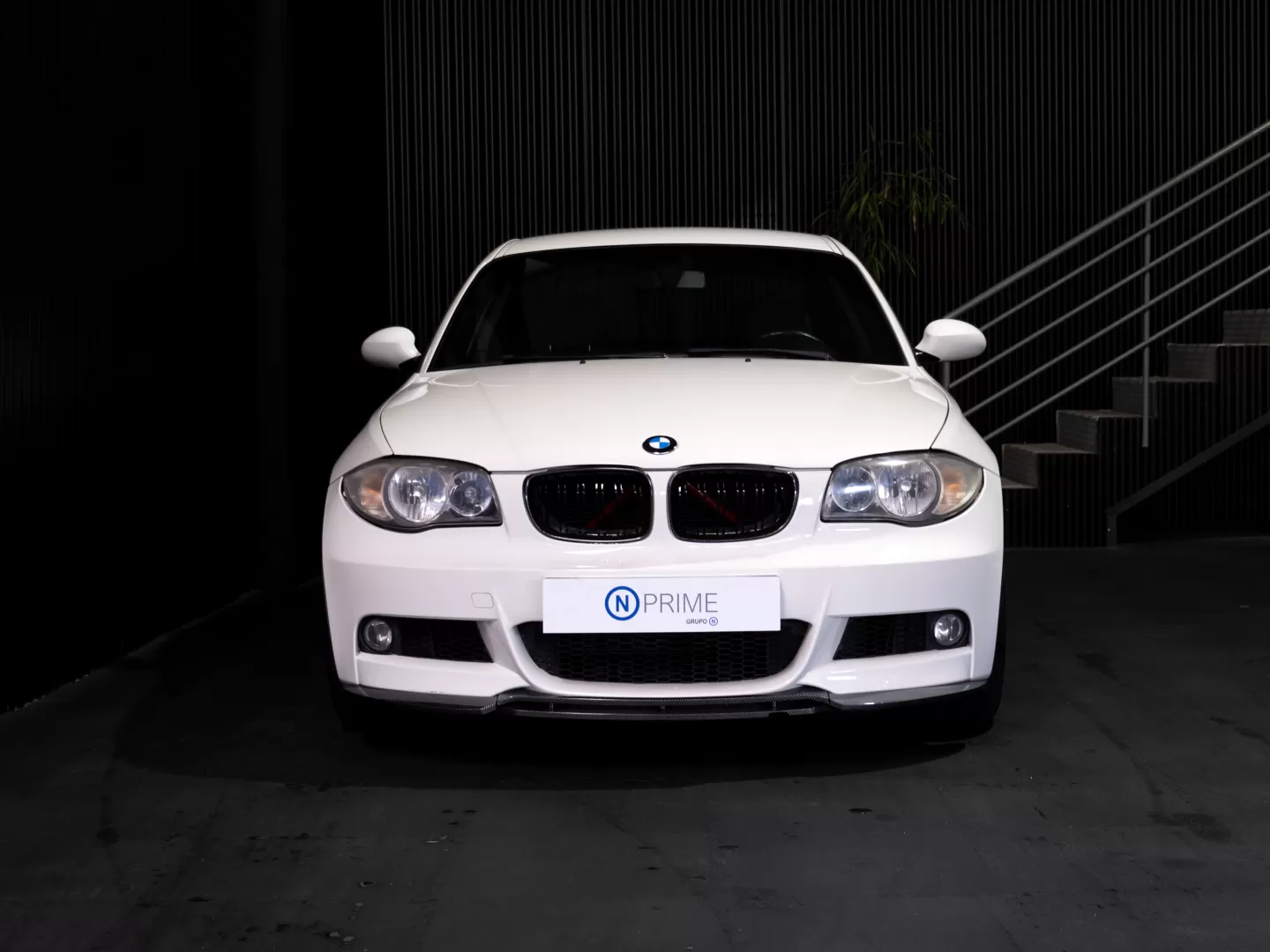 BMW 120 d Aut. Limited Edition Lifestyle c/ M Sport Pack - foto 3