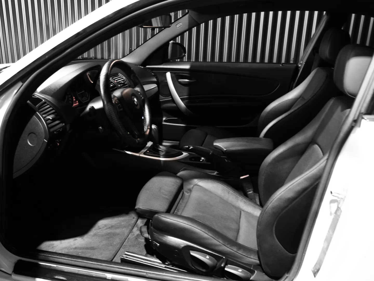 BMW 120 d Aut. Limited Edition Lifestyle c/ M Sport Pack - foto 7