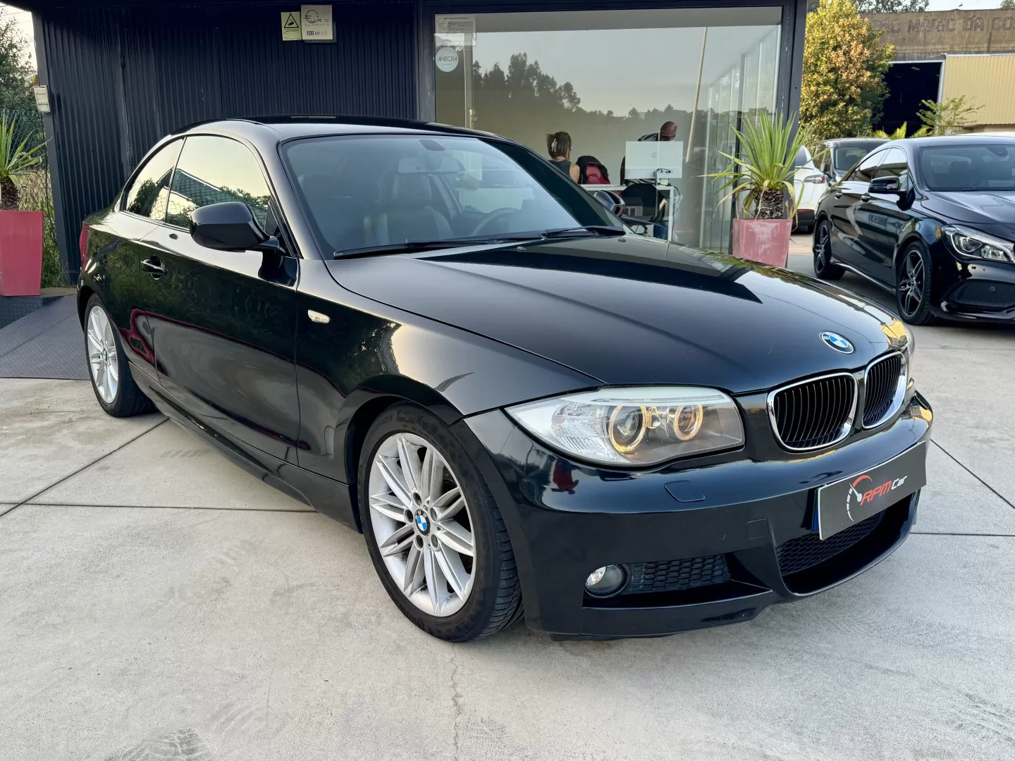 BMW 120 d Aut. Limited Edition Lifestyle c/ M Sport Pack - foto 5