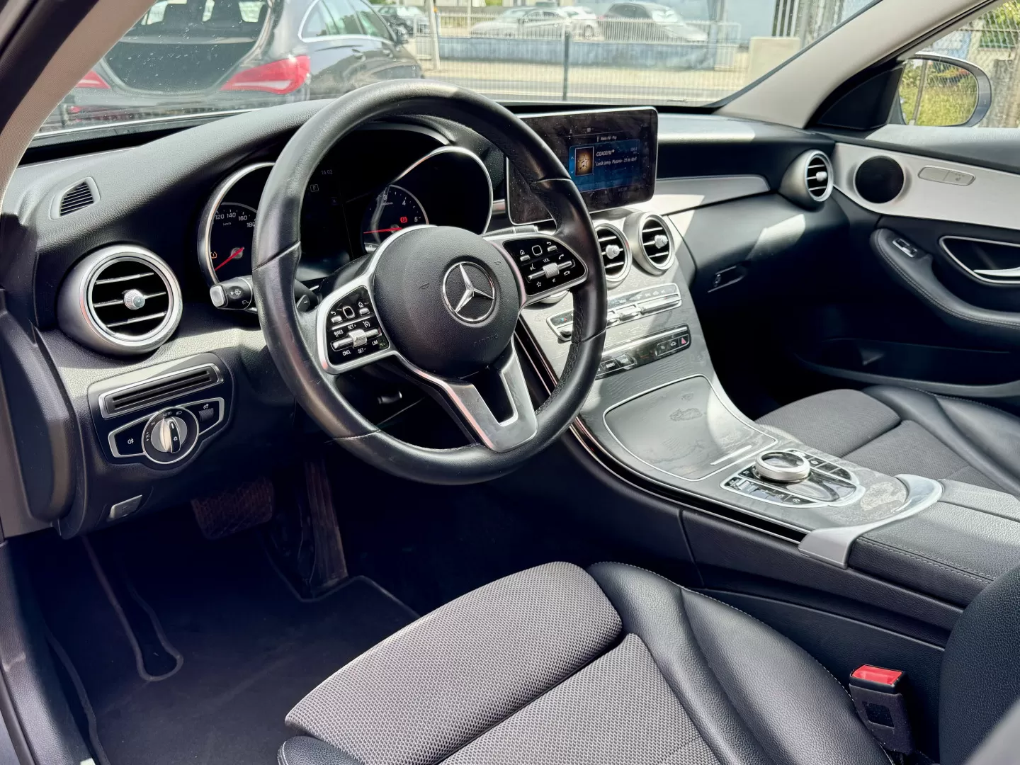 Mercedes-Benz C 200 d 9G-TRONIC AMG Line - foto 7