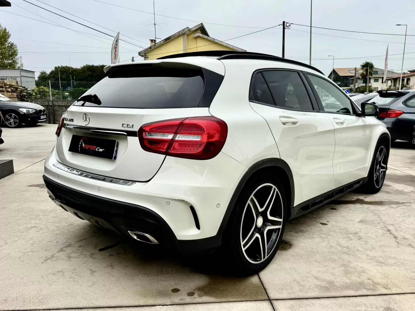 Mercedes-Benz GLA 220 CDI 7G-DCT AMG Line - foto 8