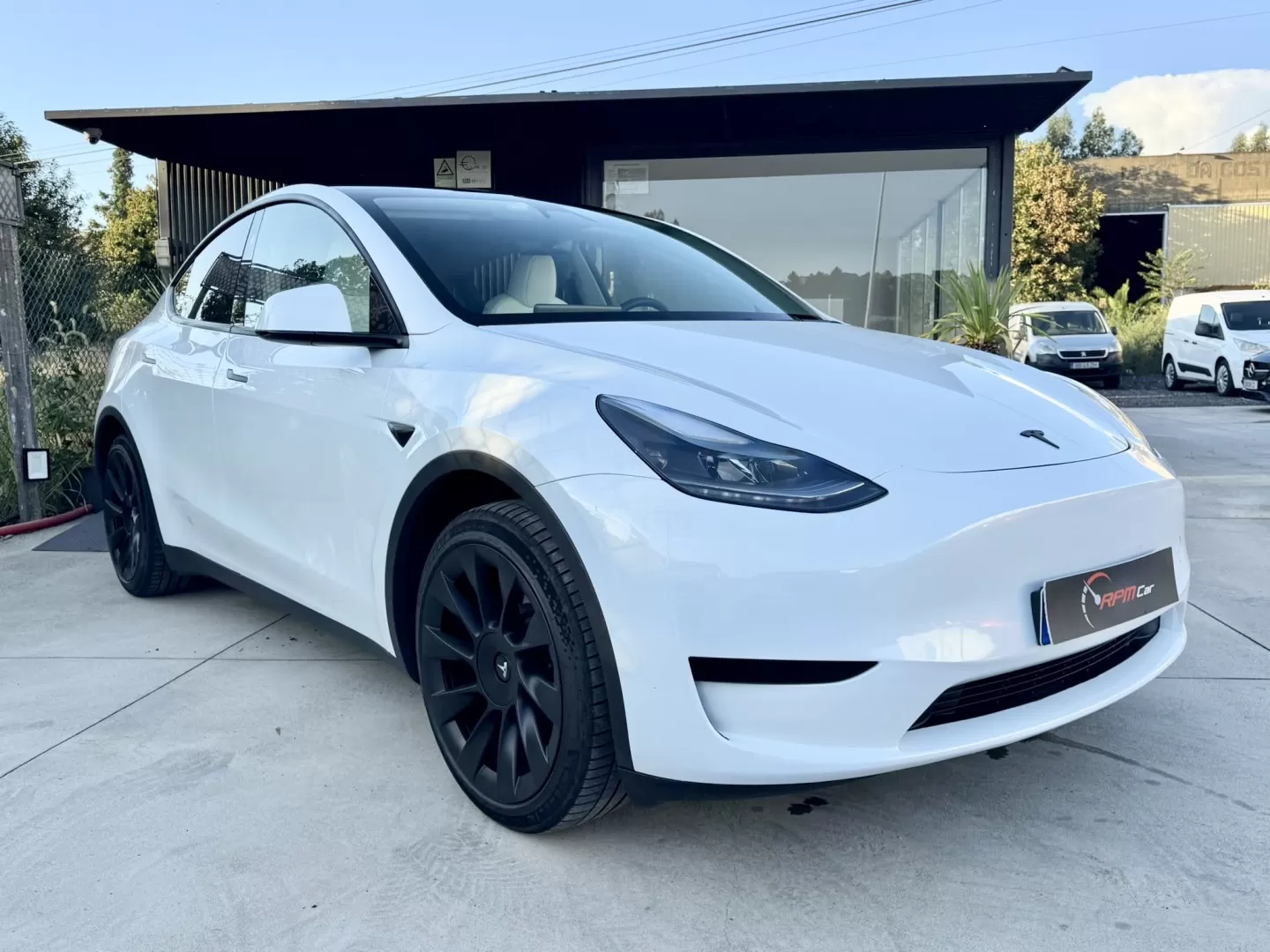 Tesla Model Y RWD / Standard - foto 3