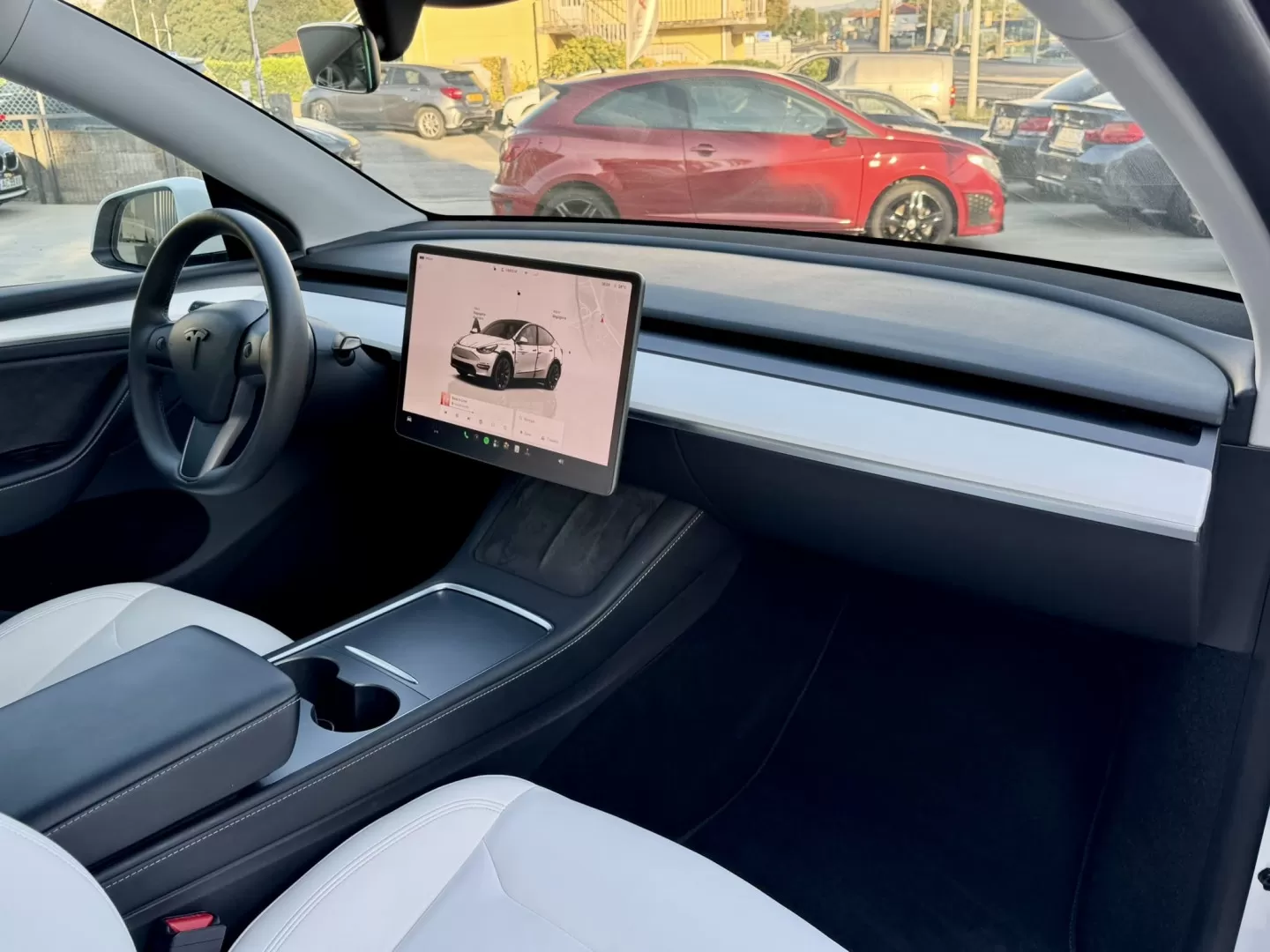 Tesla Model Y RWD / Standard - foto 6