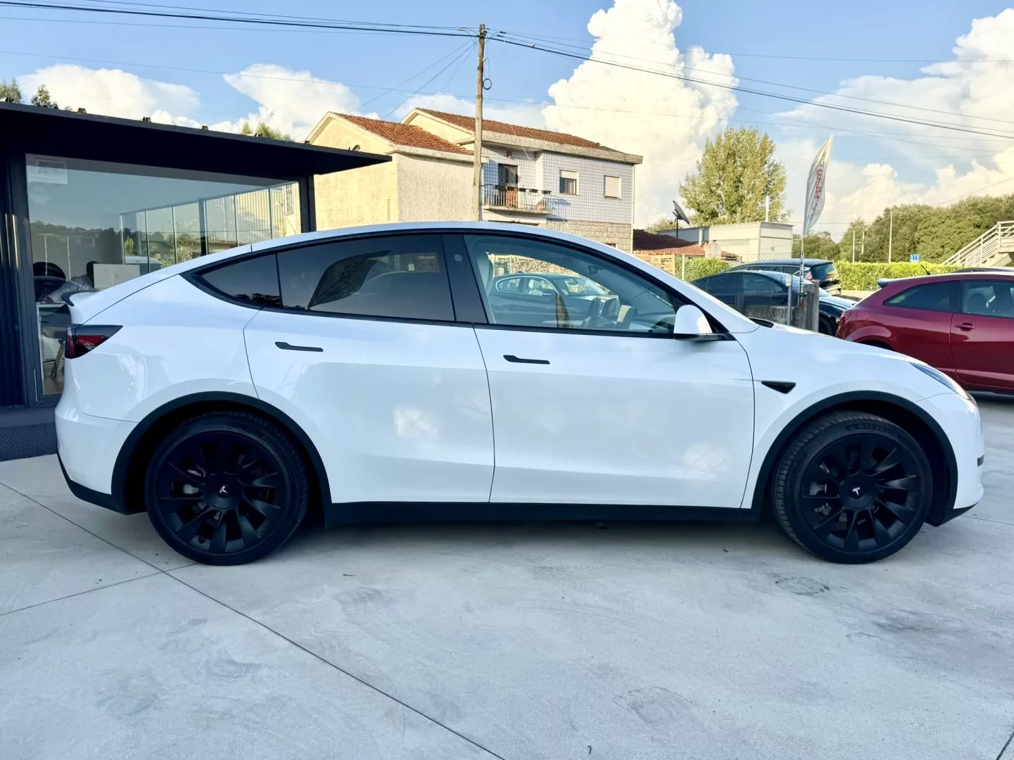 Tesla Model Y RWD / Standard - foto 8