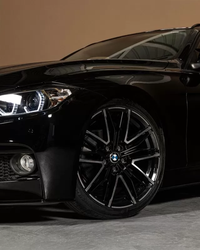BMW 318 d Line Sport - foto 5